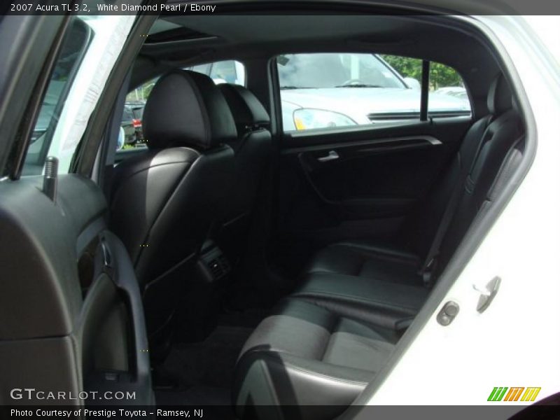 White Diamond Pearl / Ebony 2007 Acura TL 3.2