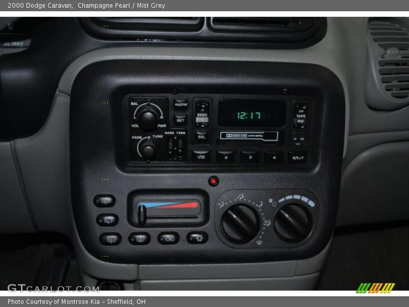 Champagne Pearl / Mist Grey 2000 Dodge Caravan