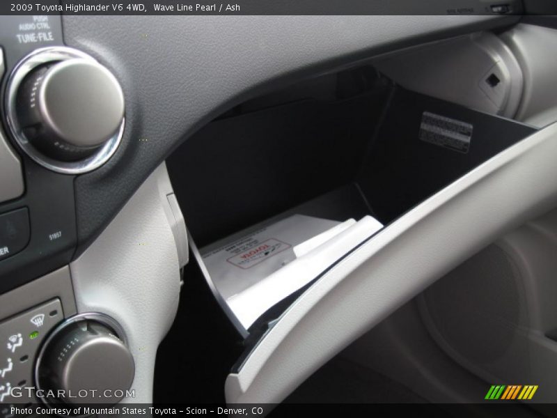 Wave Line Pearl / Ash 2009 Toyota Highlander V6 4WD