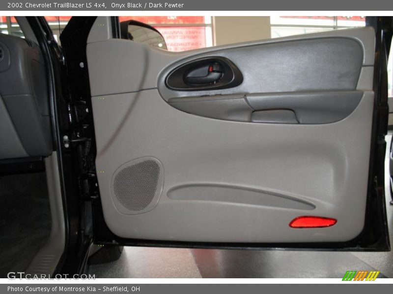 Onyx Black / Dark Pewter 2002 Chevrolet TrailBlazer LS 4x4