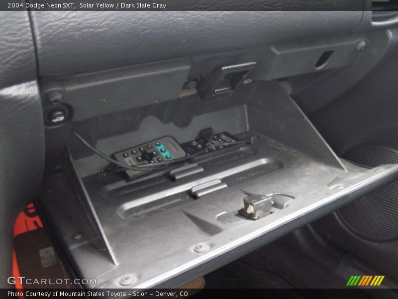 Solar Yellow / Dark Slate Gray 2004 Dodge Neon SXT