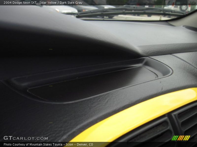 Solar Yellow / Dark Slate Gray 2004 Dodge Neon SXT