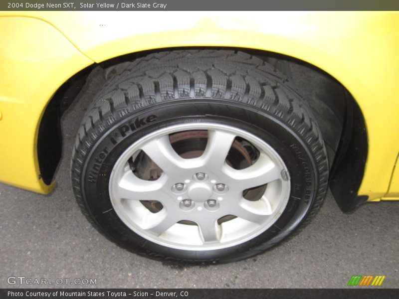 Solar Yellow / Dark Slate Gray 2004 Dodge Neon SXT