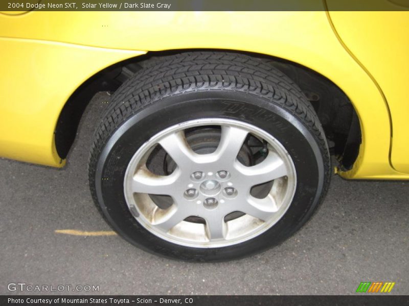 Solar Yellow / Dark Slate Gray 2004 Dodge Neon SXT