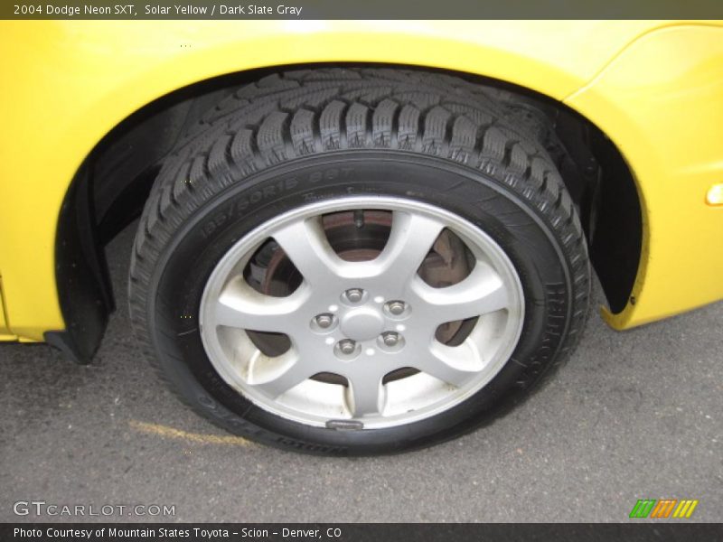 Solar Yellow / Dark Slate Gray 2004 Dodge Neon SXT