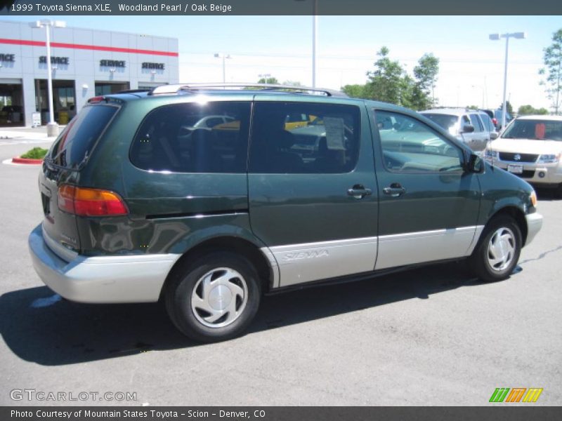 Woodland Pearl / Oak Beige 1999 Toyota Sienna XLE