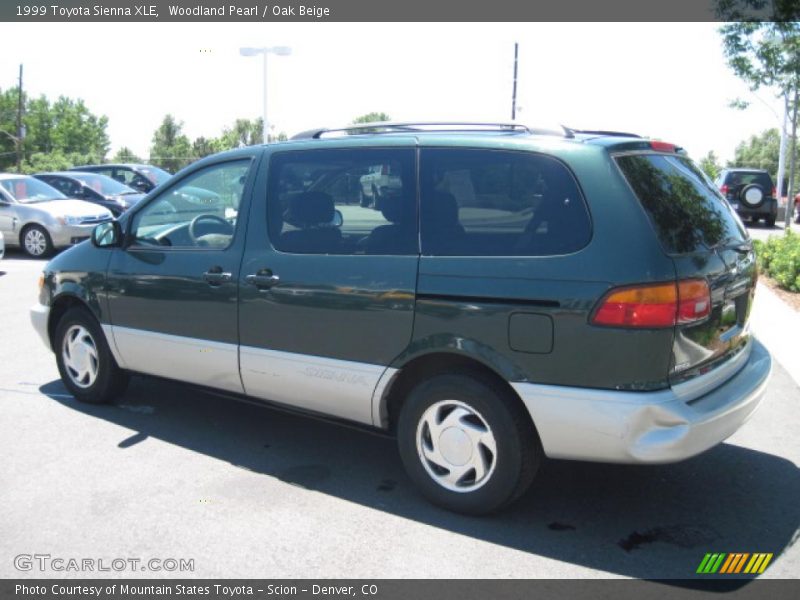Woodland Pearl / Oak Beige 1999 Toyota Sienna XLE