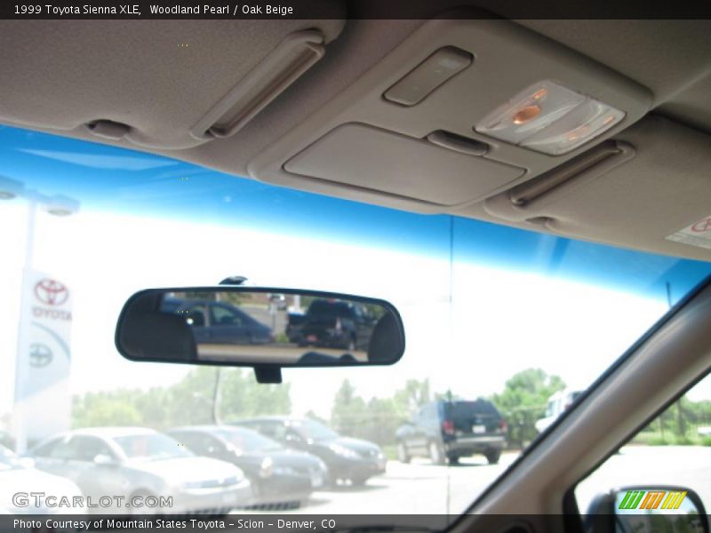 Woodland Pearl / Oak Beige 1999 Toyota Sienna XLE