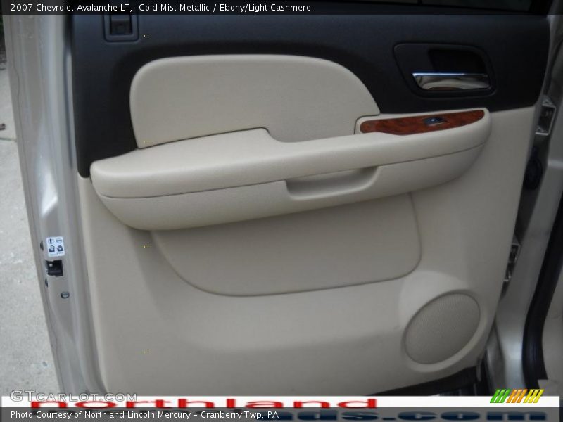 Gold Mist Metallic / Ebony/Light Cashmere 2007 Chevrolet Avalanche LT