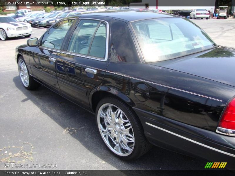 Black / Light Graphite 1998 Ford Crown Victoria LX Sedan