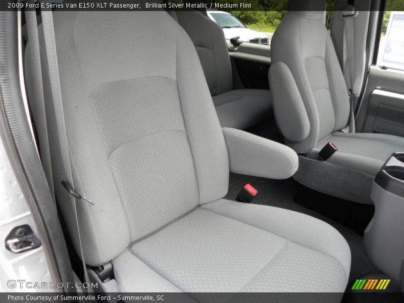 Brilliant Silver Metallic / Medium Flint 2009 Ford E Series Van E150 XLT Passenger