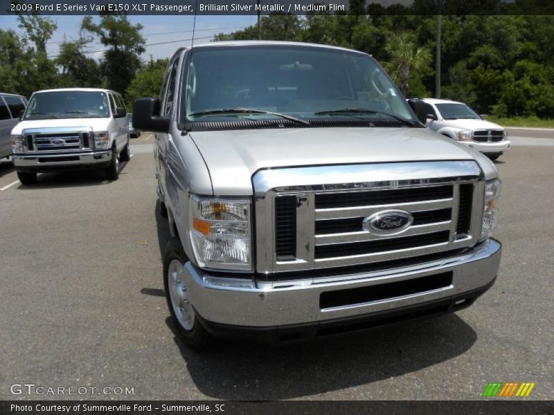 Brilliant Silver Metallic / Medium Flint 2009 Ford E Series Van E150 XLT Passenger