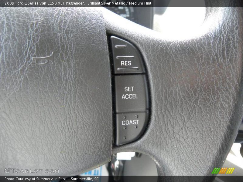 Brilliant Silver Metallic / Medium Flint 2009 Ford E Series Van E150 XLT Passenger