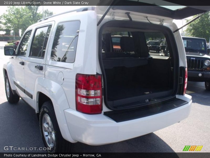 Stone White / Dark Slate Gray 2010 Jeep Liberty Sport