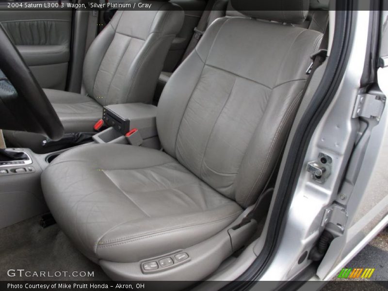 Silver Platinum / Gray 2004 Saturn L300 3 Wagon
