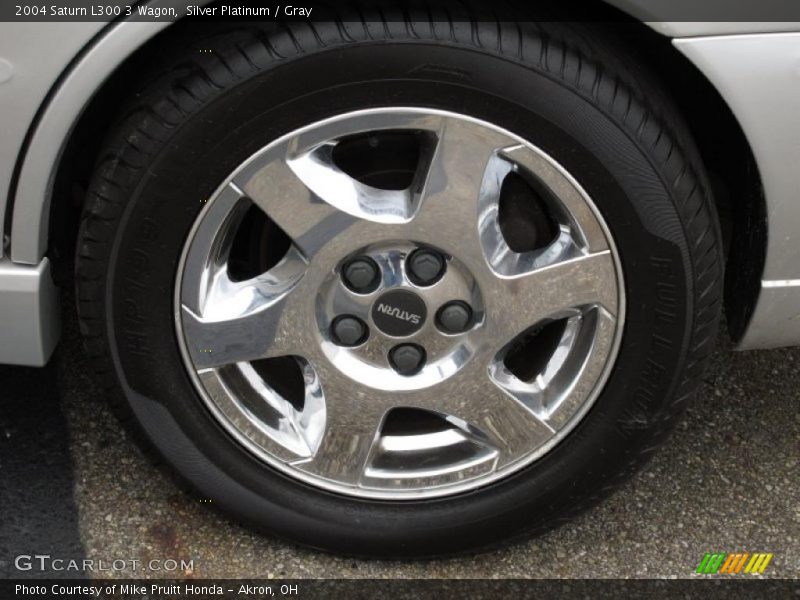Silver Platinum / Gray 2004 Saturn L300 3 Wagon