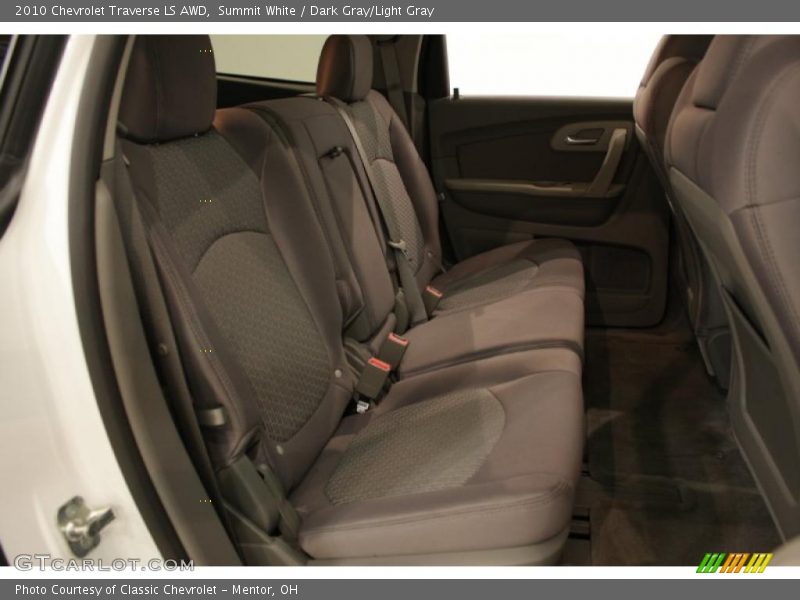 Summit White / Dark Gray/Light Gray 2010 Chevrolet Traverse LS AWD