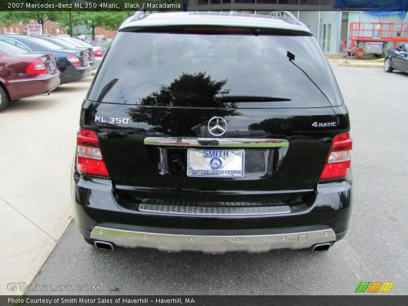 Black / Macadamia 2007 Mercedes-Benz ML 350 4Matic