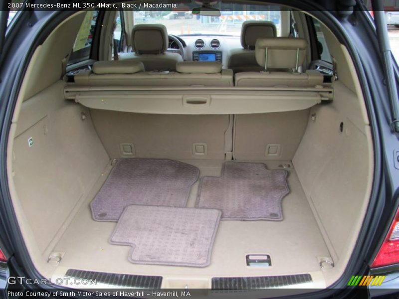 Black / Macadamia 2007 Mercedes-Benz ML 350 4Matic