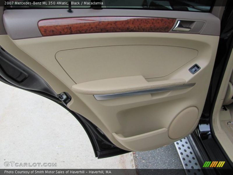 Black / Macadamia 2007 Mercedes-Benz ML 350 4Matic