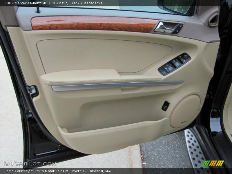 Black / Macadamia 2007 Mercedes-Benz ML 350 4Matic