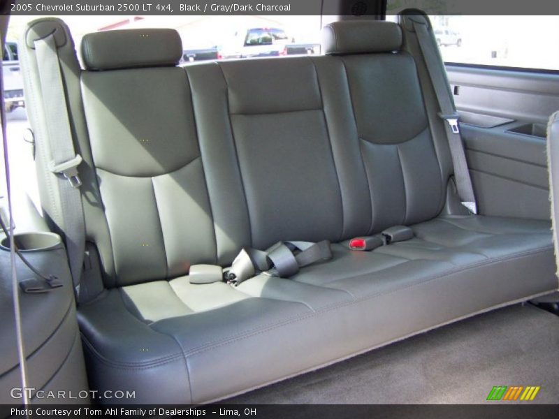 Black / Gray/Dark Charcoal 2005 Chevrolet Suburban 2500 LT 4x4