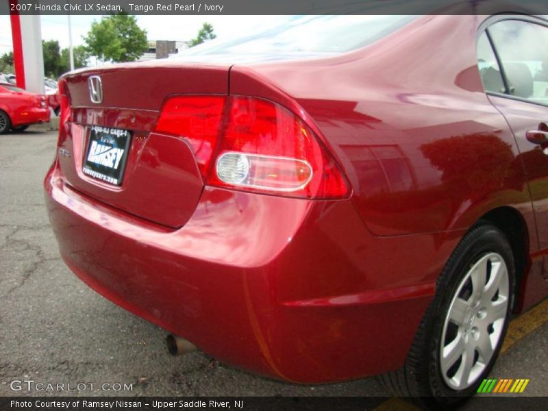 Tango Red Pearl / Ivory 2007 Honda Civic LX Sedan