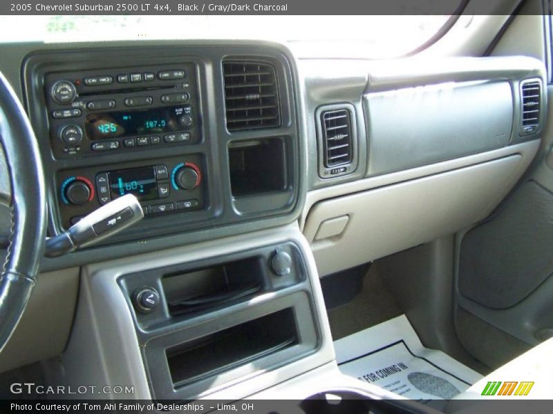 Black / Gray/Dark Charcoal 2005 Chevrolet Suburban 2500 LT 4x4
