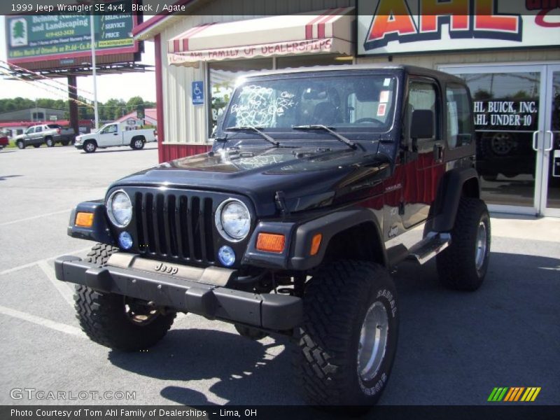 Black / Agate 1999 Jeep Wrangler SE 4x4