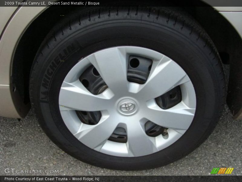 Desert Sand Metallic / Bisque 2009 Toyota Camry LE