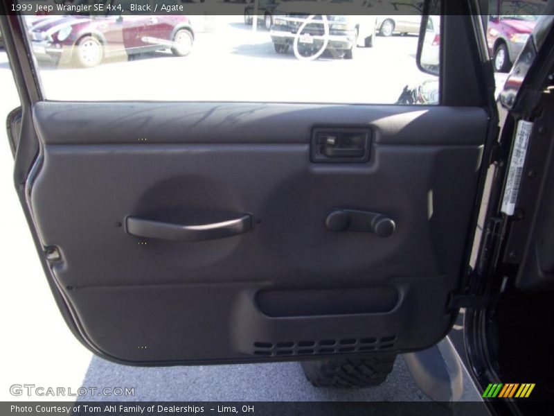 Black / Agate 1999 Jeep Wrangler SE 4x4