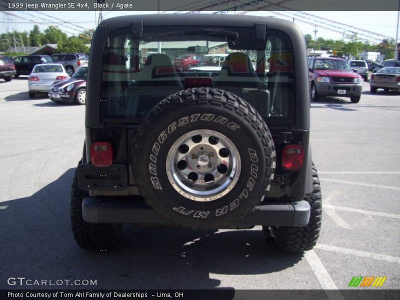 Black / Agate 1999 Jeep Wrangler SE 4x4