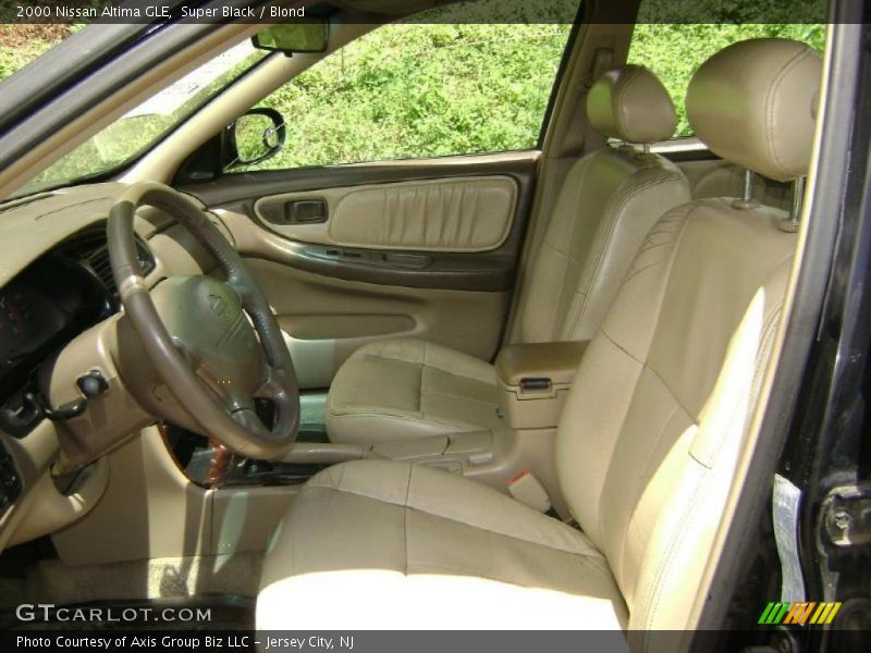 Super Black / Blond 2000 Nissan Altima GLE