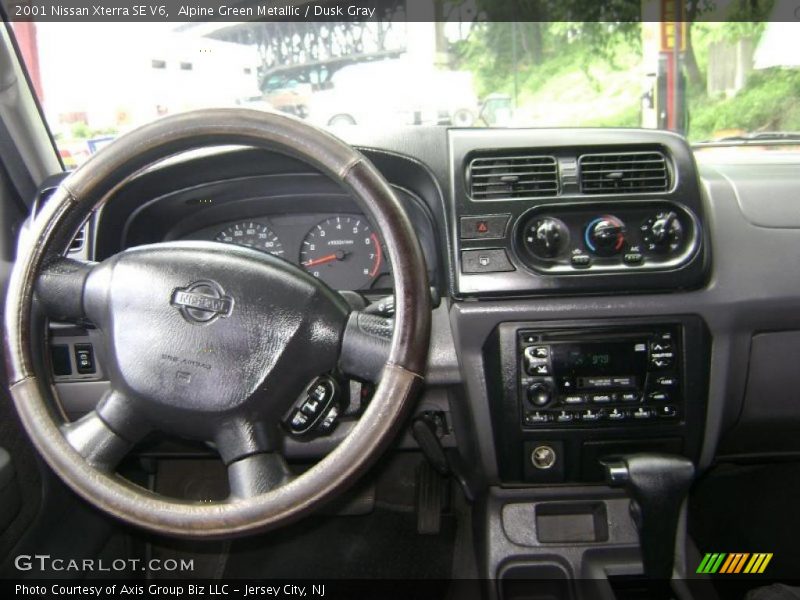 Alpine Green Metallic / Dusk Gray 2001 Nissan Xterra SE V6