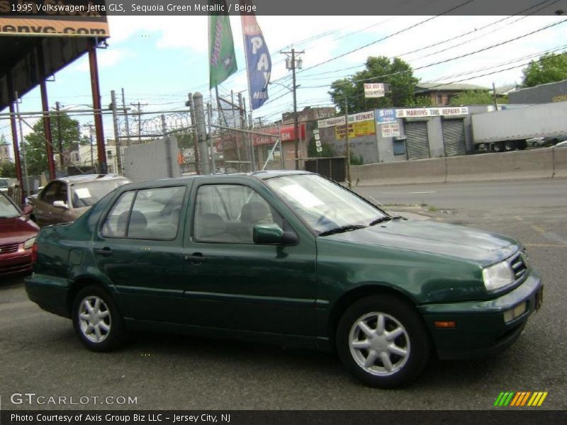 Sequoia Green Metallic / Beige 1995 Volkswagen Jetta GLS