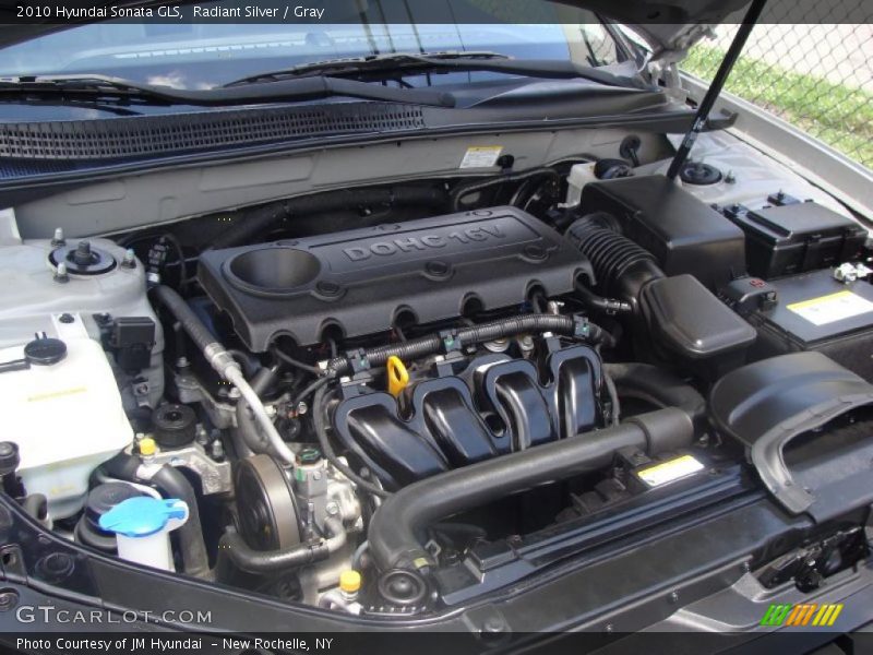 Radiant Silver / Gray 2010 Hyundai Sonata GLS