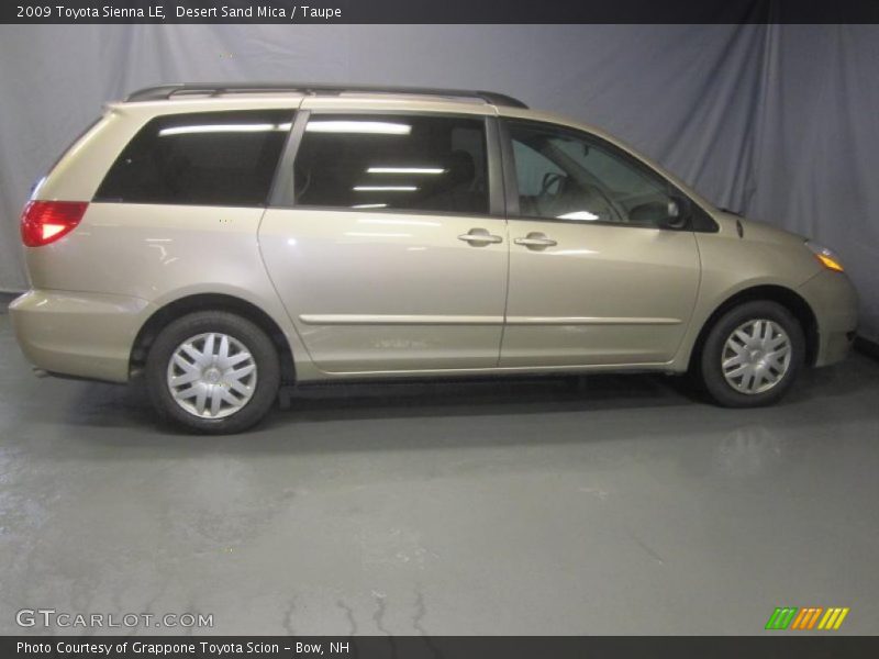 Desert Sand Mica / Taupe 2009 Toyota Sienna LE