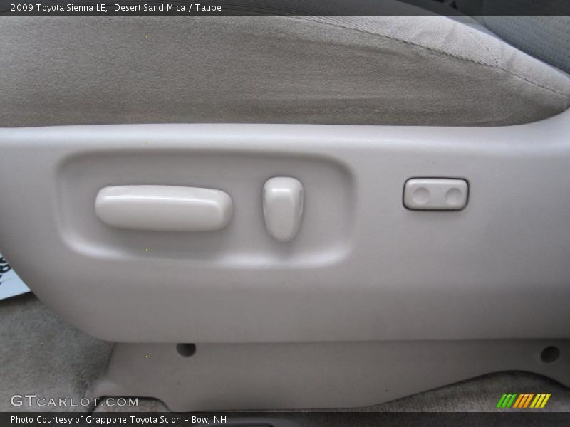 Desert Sand Mica / Taupe 2009 Toyota Sienna LE