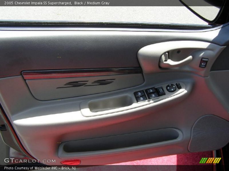 Black / Medium Gray 2005 Chevrolet Impala SS Supercharged