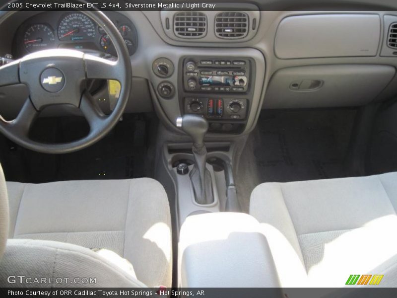 Silverstone Metallic / Light Gray 2005 Chevrolet TrailBlazer EXT LS 4x4