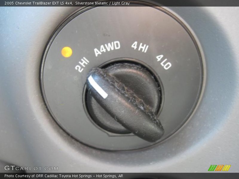 Silverstone Metallic / Light Gray 2005 Chevrolet TrailBlazer EXT LS 4x4