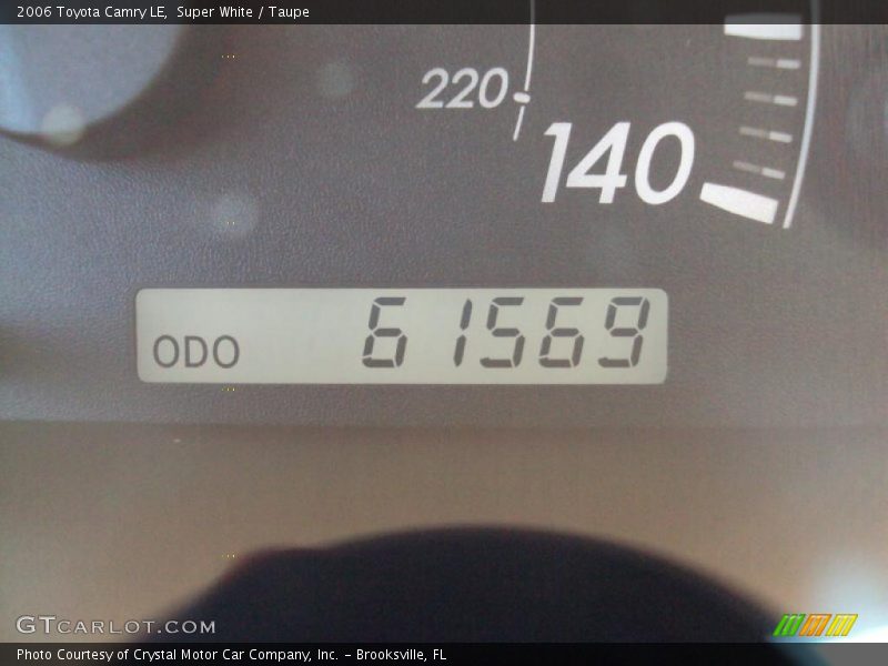 Super White / Taupe 2006 Toyota Camry LE