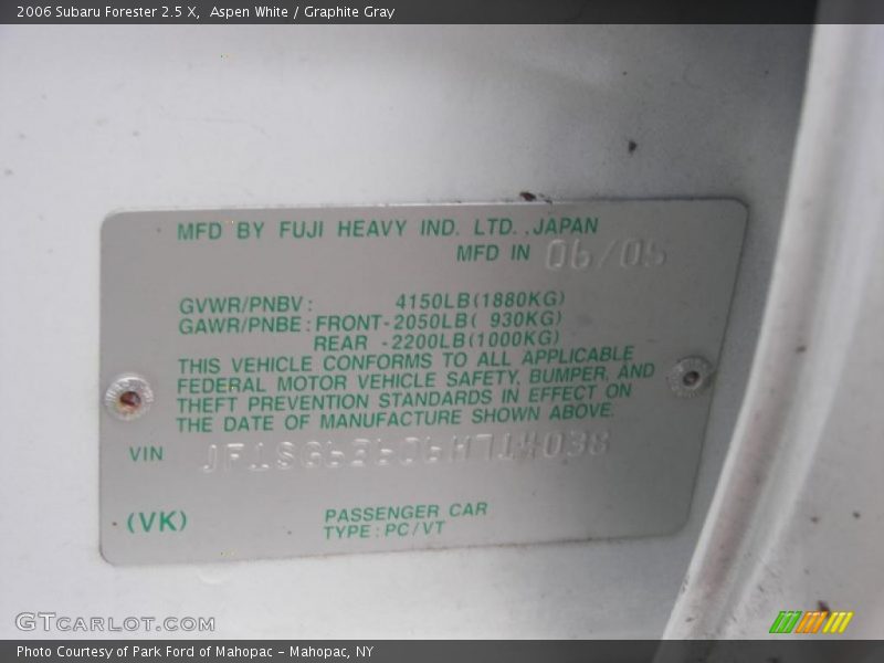 Aspen White / Graphite Gray 2006 Subaru Forester 2.5 X