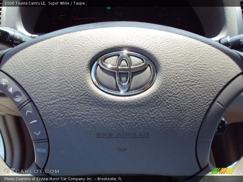 Super White / Taupe 2006 Toyota Camry LE