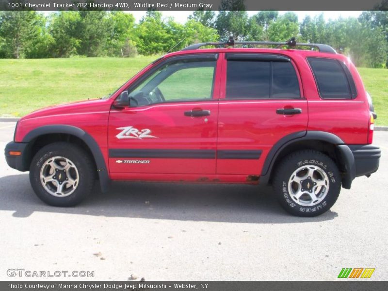 Wildfire Red / Medium Gray 2001 Chevrolet Tracker ZR2 Hardtop 4WD