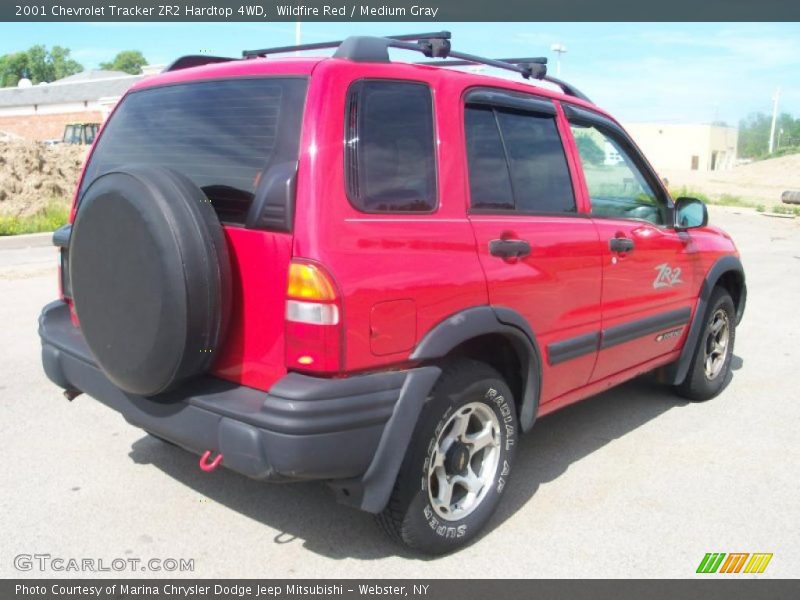 Wildfire Red / Medium Gray 2001 Chevrolet Tracker ZR2 Hardtop 4WD