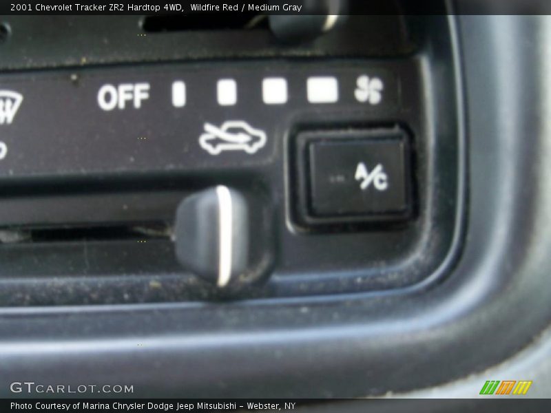 Wildfire Red / Medium Gray 2001 Chevrolet Tracker ZR2 Hardtop 4WD
