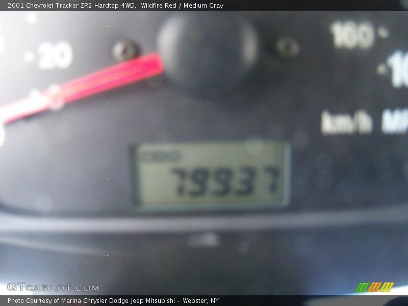 Wildfire Red / Medium Gray 2001 Chevrolet Tracker ZR2 Hardtop 4WD