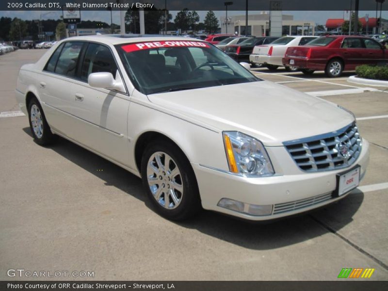 White Diamond Tricoat / Ebony 2009 Cadillac DTS