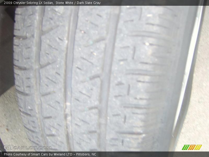 Stone White / Dark Slate Gray 2009 Chrysler Sebring LX Sedan